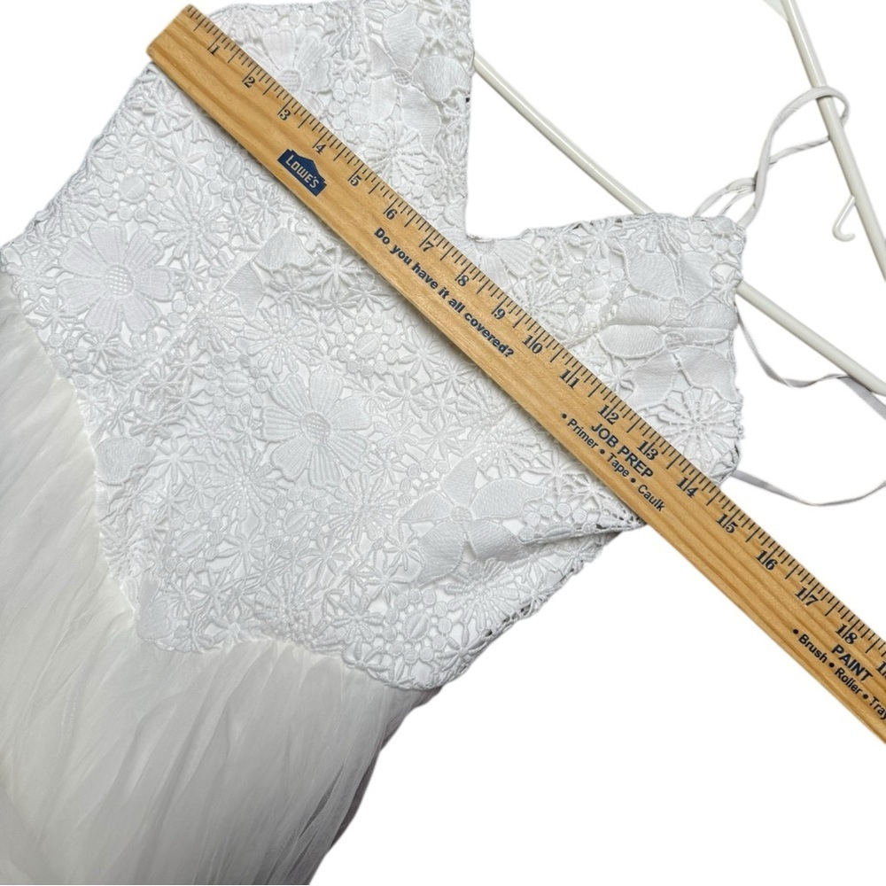 Selfie Leslie White Lace and Tulle Dress - Picture 10 of 11